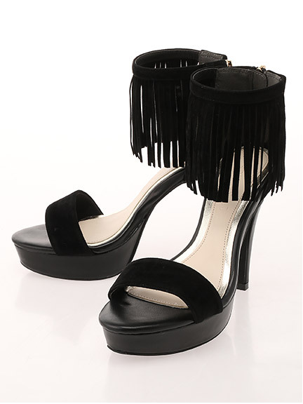 フリンジスエードサンダル