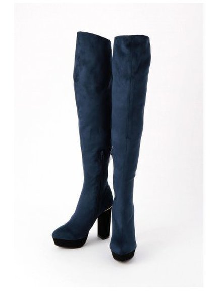 ニーハイブーツ