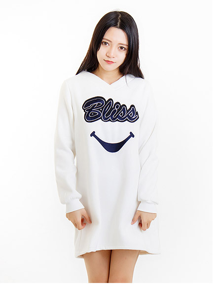 ロゴ刺繍入りスウェットワンピース